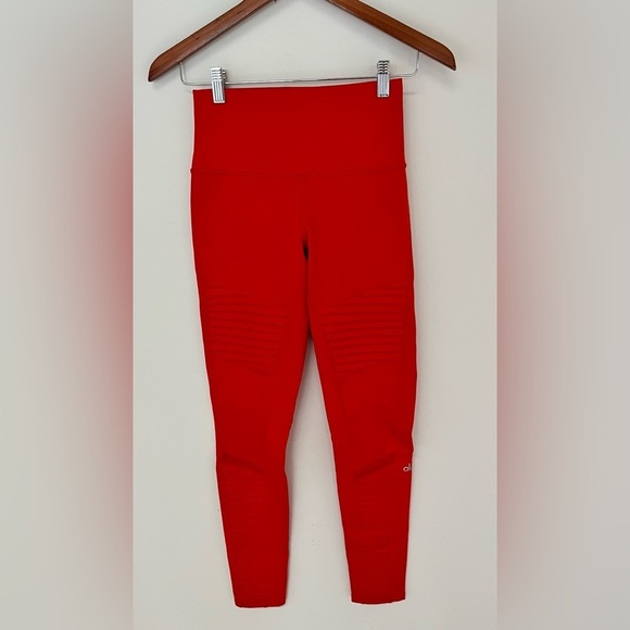 Alo Yoga Women's Size Small 28” High-Waist Mesh Panel Moto Leggings Cherry Red - Picture 3 of 10